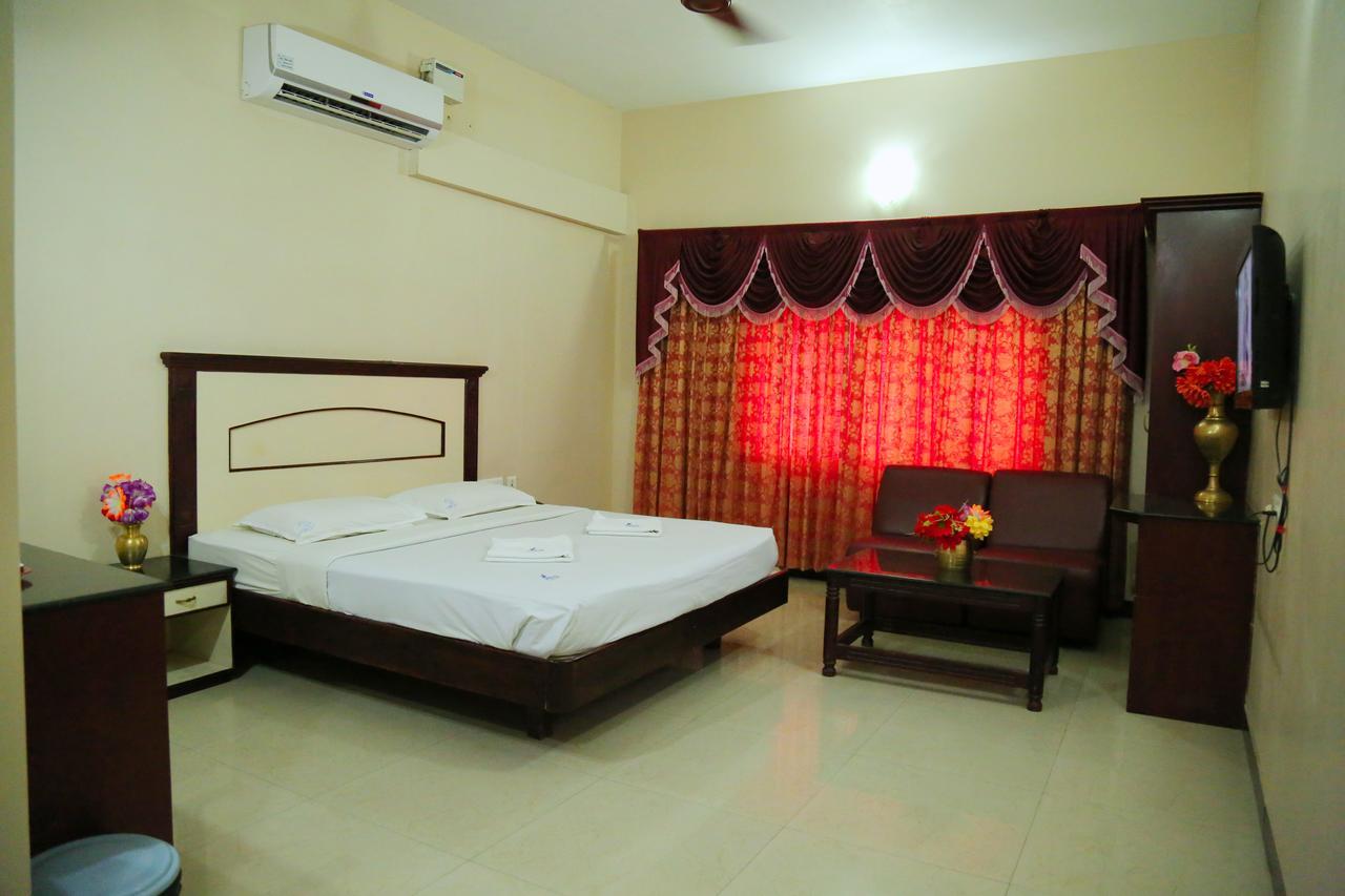 Hotel Vels Court Palani Zewnętrze zdjęcie