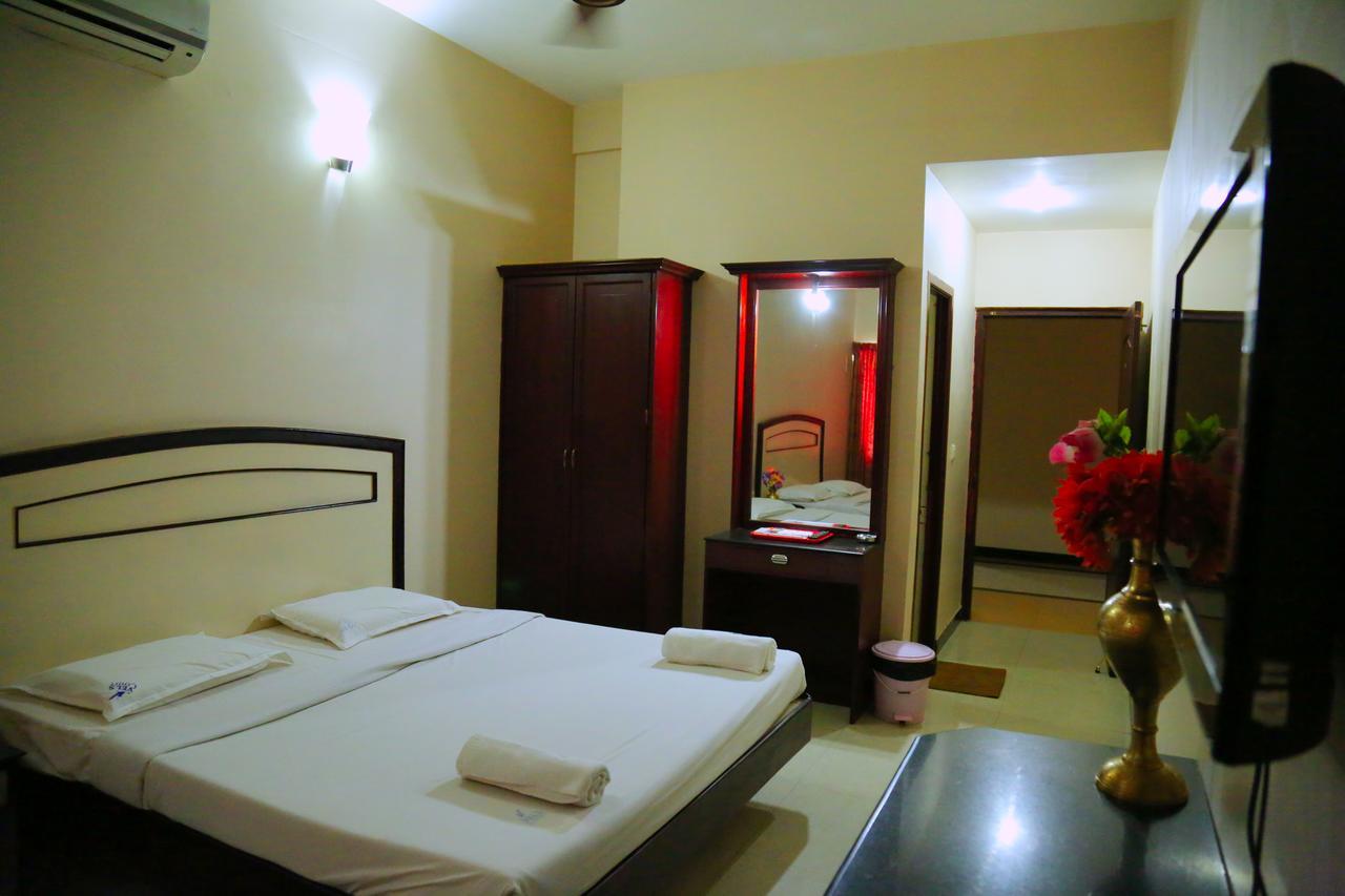 Hotel Vels Court Palani Zewnętrze zdjęcie